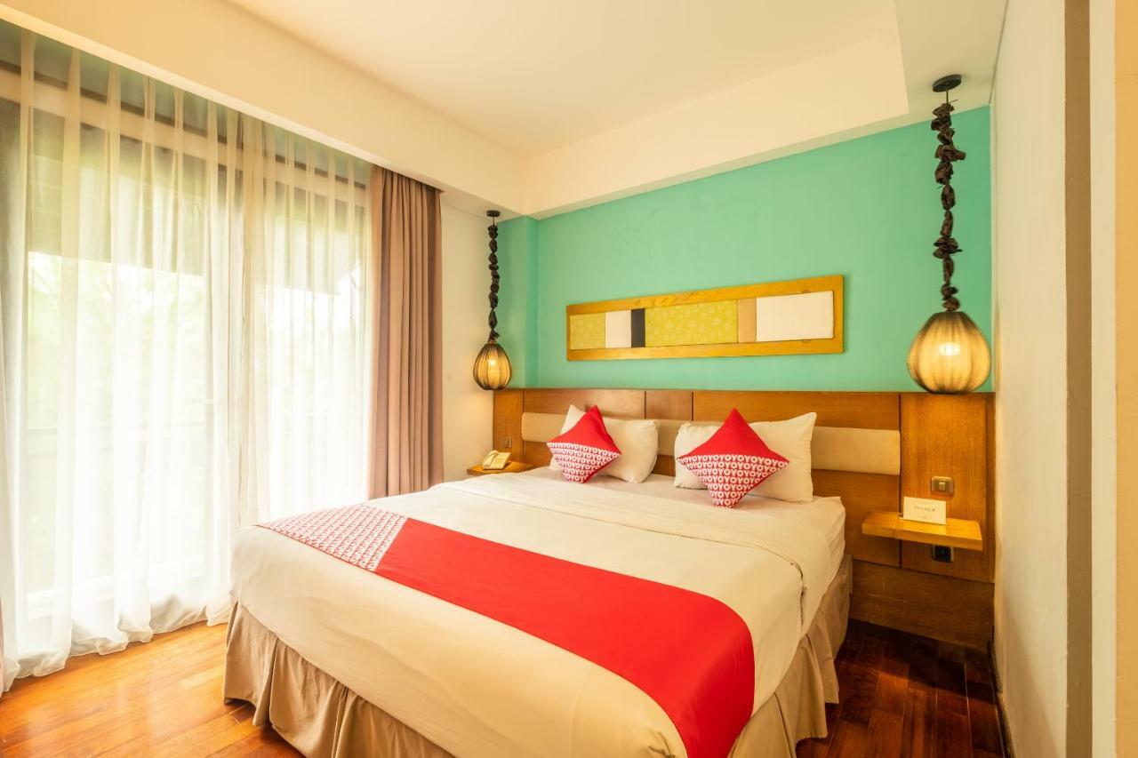 Capital O 852 The Silk At Dago Hotel Бандунг Екстериор снимка